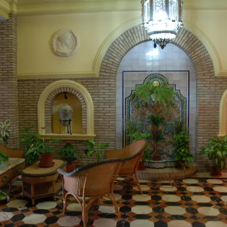 Hotel Anfiteatro Santiponce