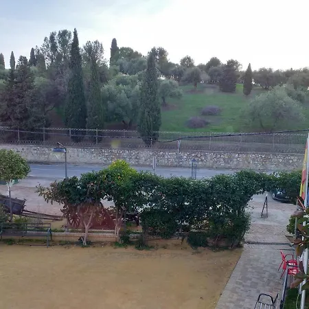 Hotel Anfiteatro Santiponce